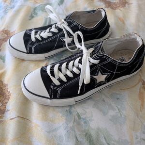 Women's Black and Converse White Star Sneakers Size 9